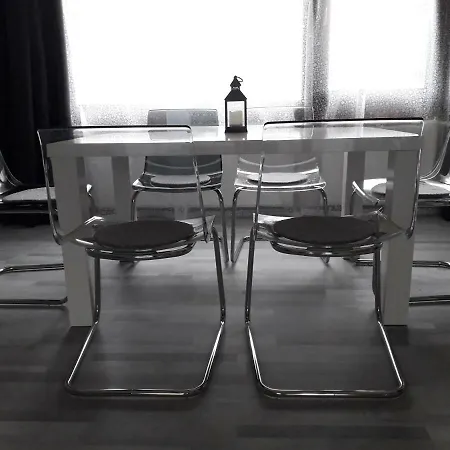 144 Apartment Knezeves (Prague-West)